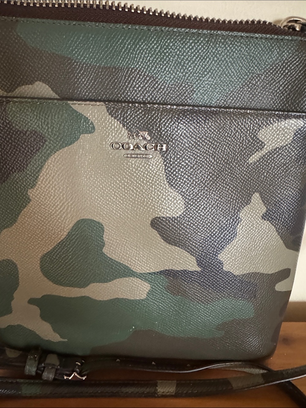 COACH Green Camouflage Print Crossbody Bag With Large Slip-On Pocket - Picture 2 of 13